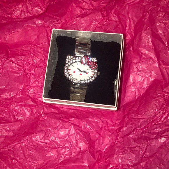 Hello kitty watch brand new never worn - Picture 2 of 2
